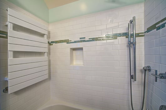 Unique Bathtub and Shower